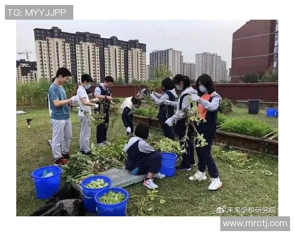 俞长栋：从学术研究到社会实践的多元探索之路