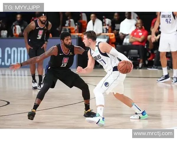 斯蒂文尼奇与斯文登的精彩对决分析与赛后点评