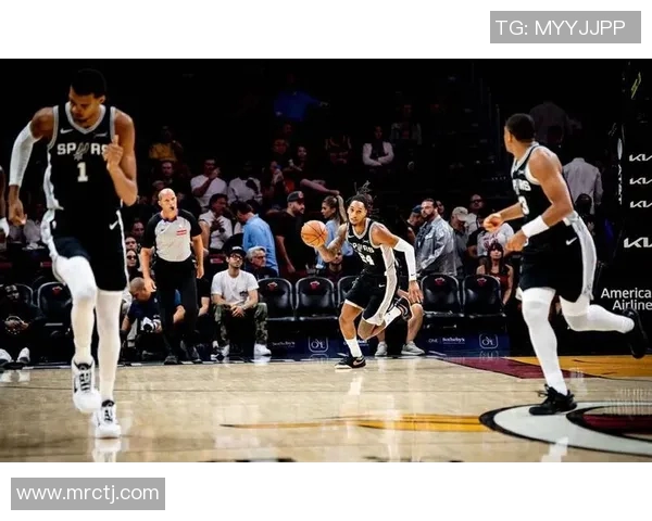 文班亚马法国队首秀狂砍27分大胜意大利引发NBA球探热烈关注