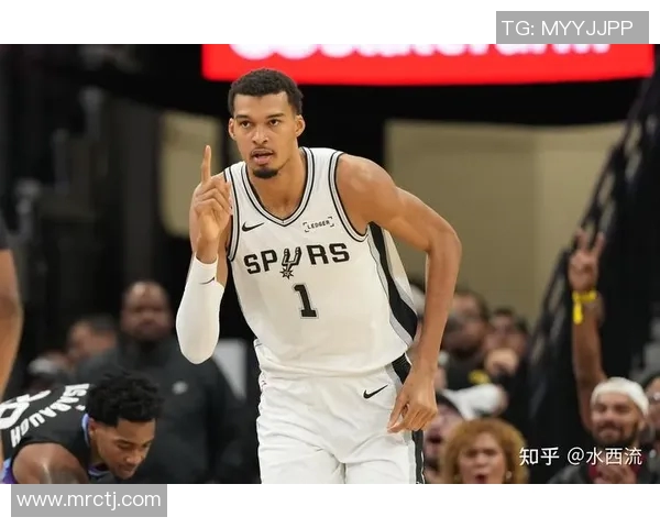 明天灰熊对阵马刺的精彩对决值得期待，谁将赢得这场激烈的NBA比赛